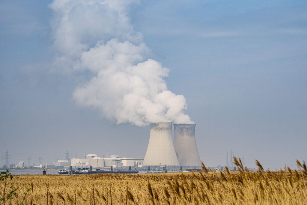 How Much Does It Cost To Build A Small Nuclear Power Plant